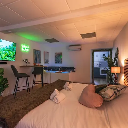 La Petite Jungle Romantique - Balneo Et Detente