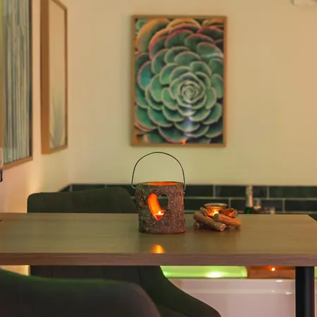 La Petite Jungle Romantique - Balneo Et Detente Apartment *