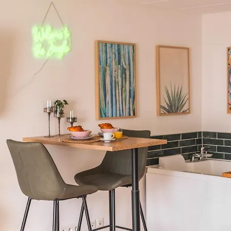 Διαμέρισμα La Petite Jungle Romantique - Balneo Et Detente